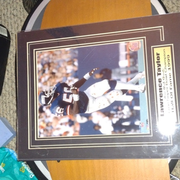 Lawrence Taylor NFL Picture - Picture 1 of 3